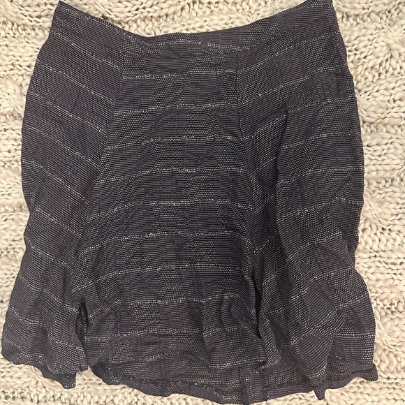 Reformation mini skirt - Picture 4 of 4